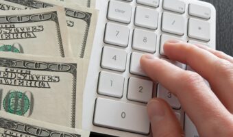 How much do insurance agents make?